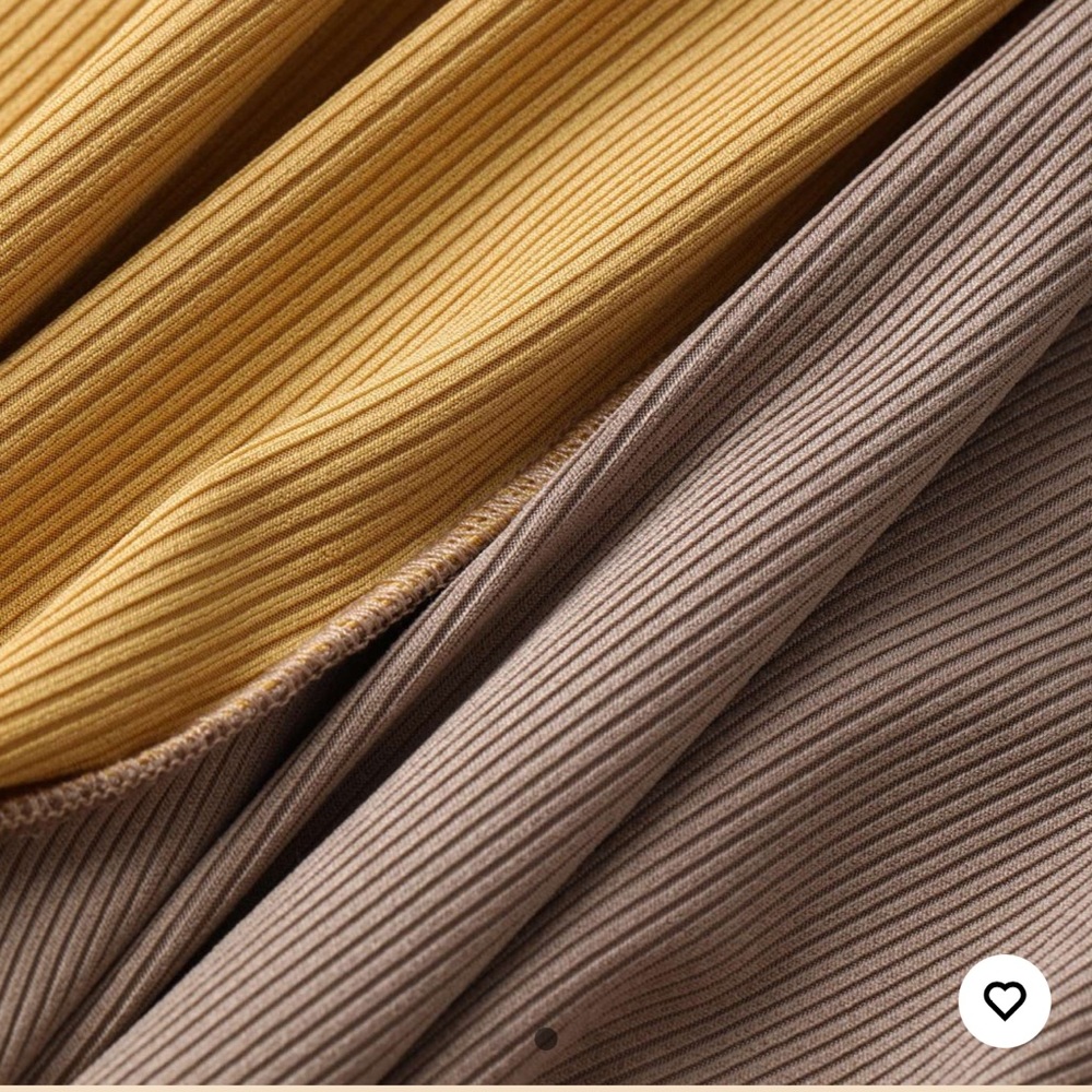 Two Tone Rib-knit Pants - Picture 3 of 3